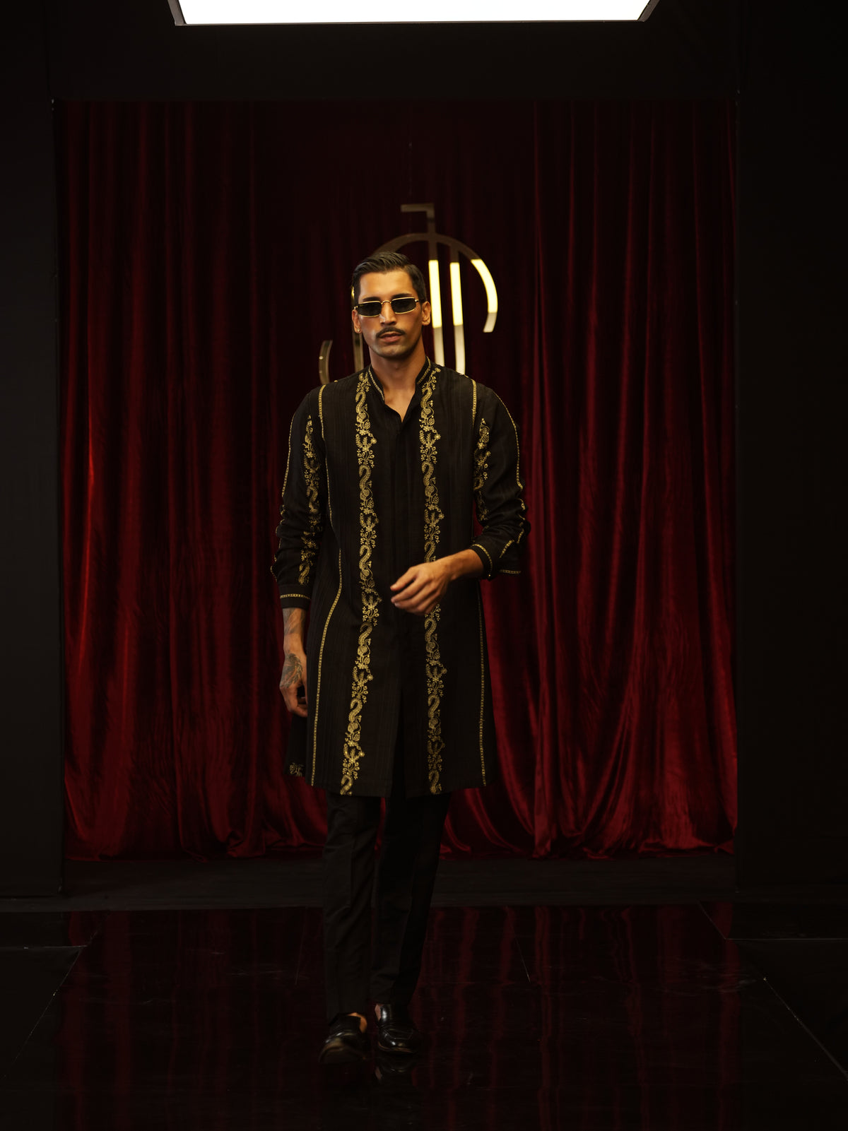 Black noir zari kurta